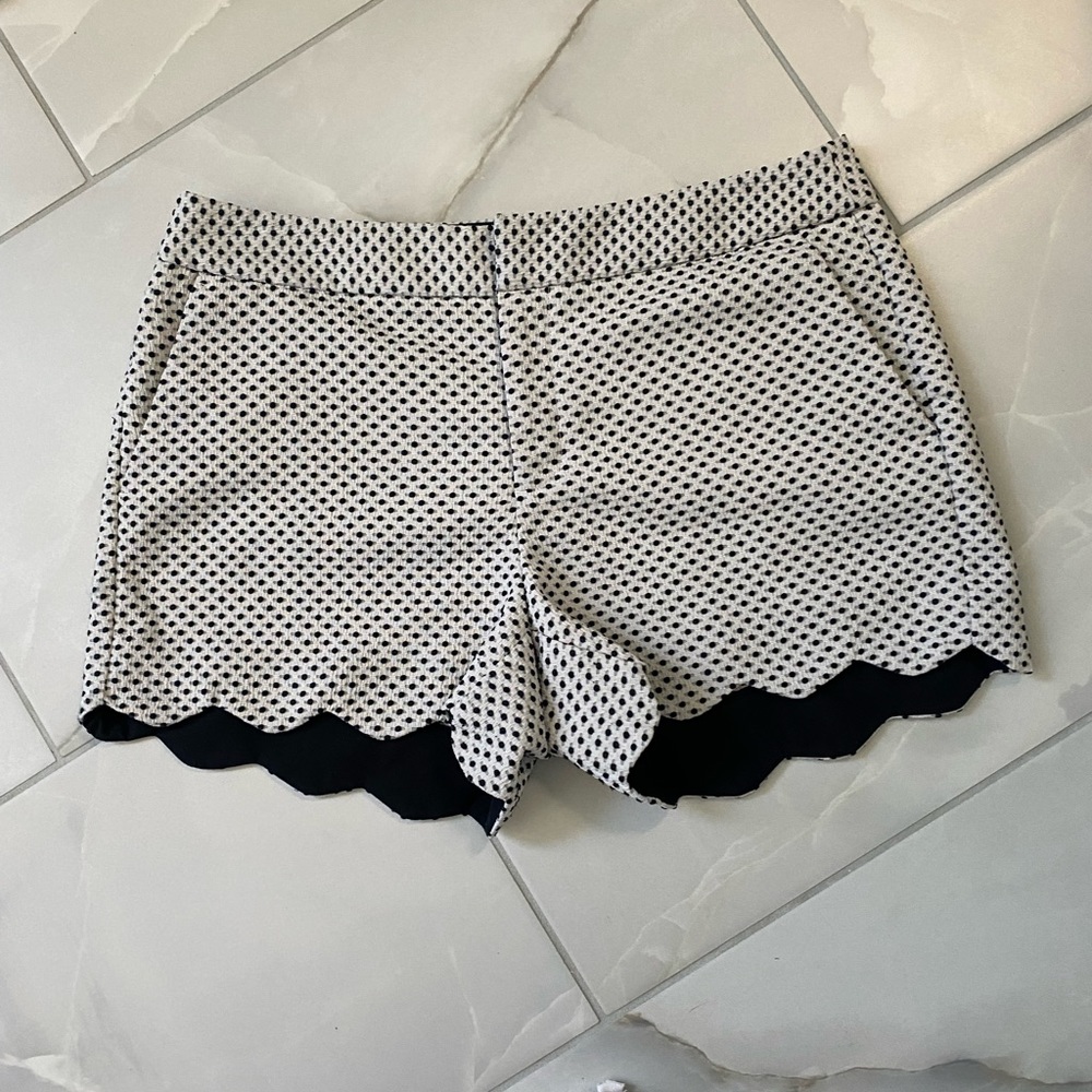 Elle Scalloped Edge Shorts